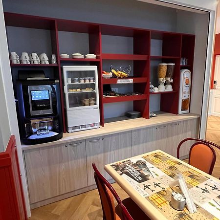 Hotel Angleterre Шербур-ан-Котентан Екстериор снимка