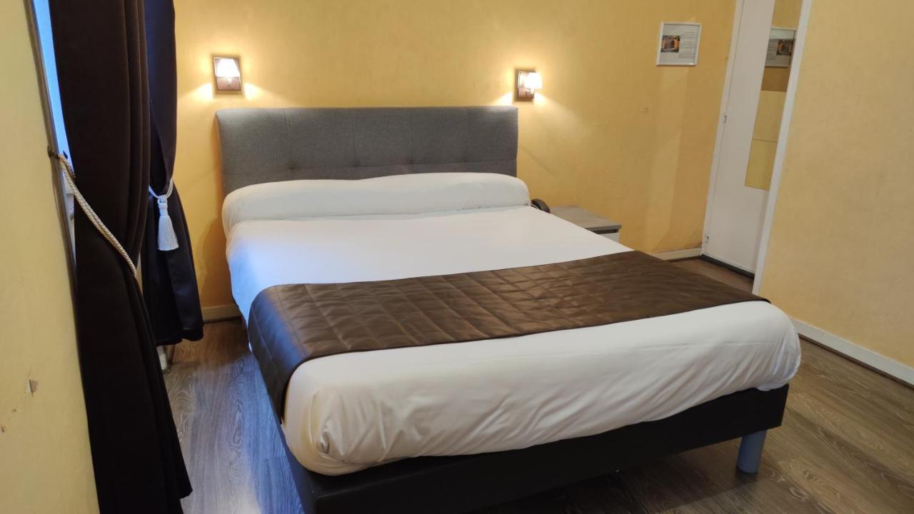 Hotel Angleterre Шербур-ан-Котентан Екстериор снимка